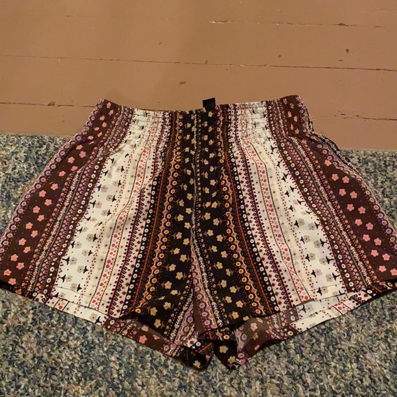 Shorts - Picture 1 of 1